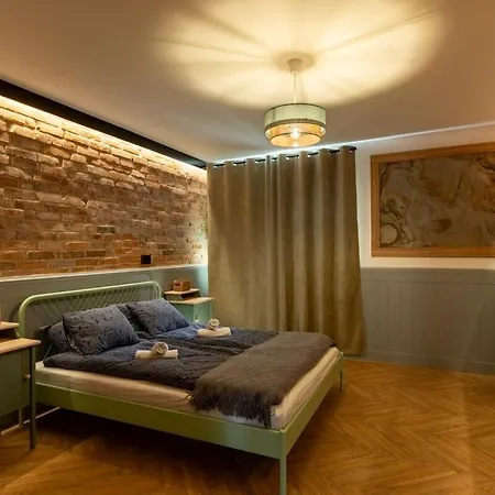 Pilsudskiego 84a - 300 Metrow Od Dworca Pkp شقة