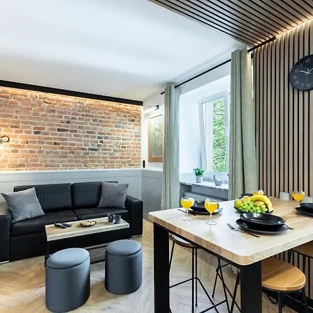 شقة Pilsudskiego 84a - 300 Metrow Od Dworca Pkp