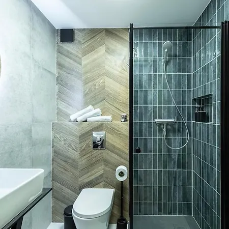 Pilsudskiego 84a - 300 Metrow Od Dworca Pkp דירה *