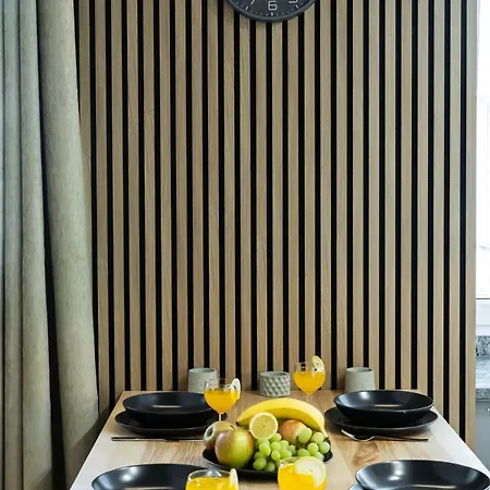 Pilsudskiego 84a - 300 Metrow Od Dworca Pkp *